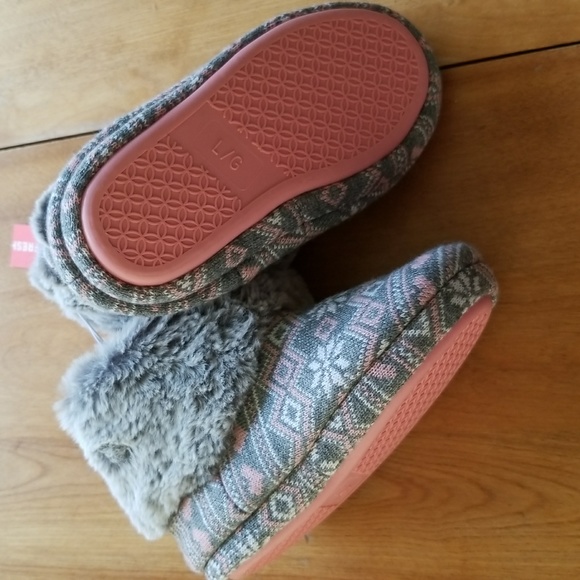 Joe Fresh Girls Slippers - Picture 3 of 3
